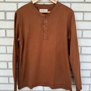 Imogene and Willie Henley shirt tee Medium rust color +